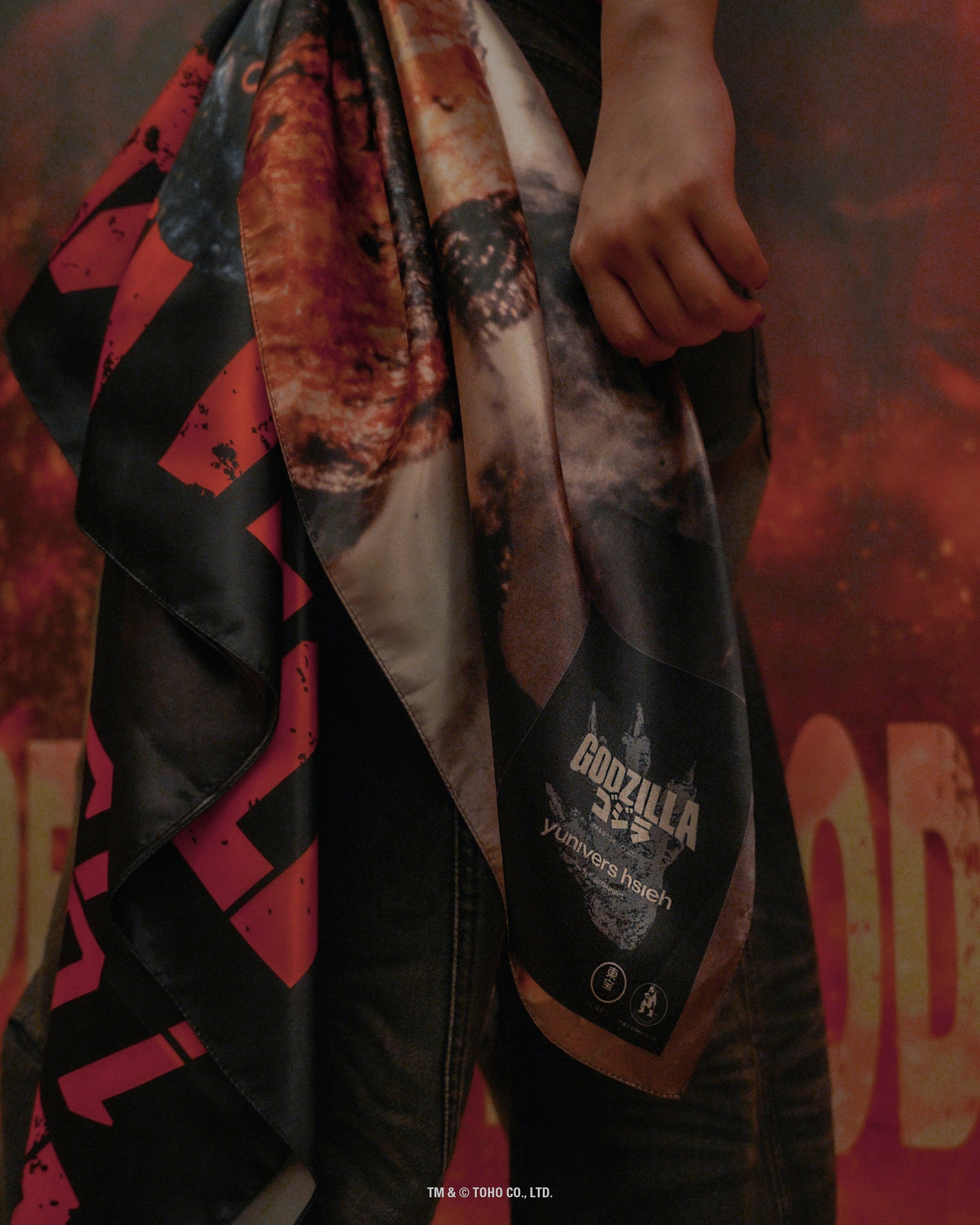 【PRE-ORDER】1995-GODZILLA｜GODZILLA 70th SERIES｜SILK SCARF SERIES｜LIMITED EDITION