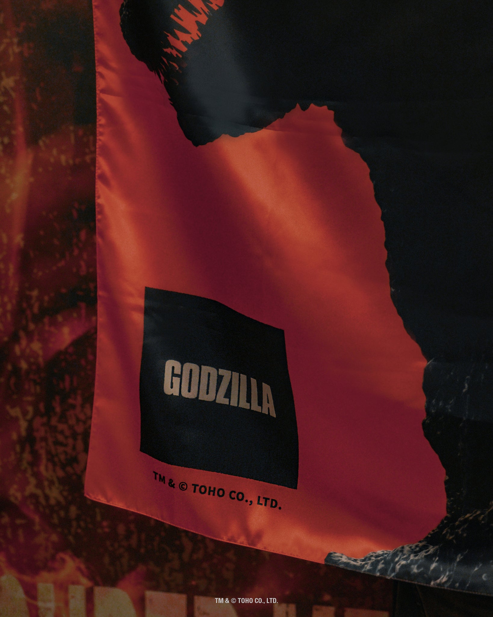【PRE-ORDER】2016-SHIN GODZILLA｜GODZILLA 70th SERIES｜SILK SCARF SERIES｜LIMITED EDITION