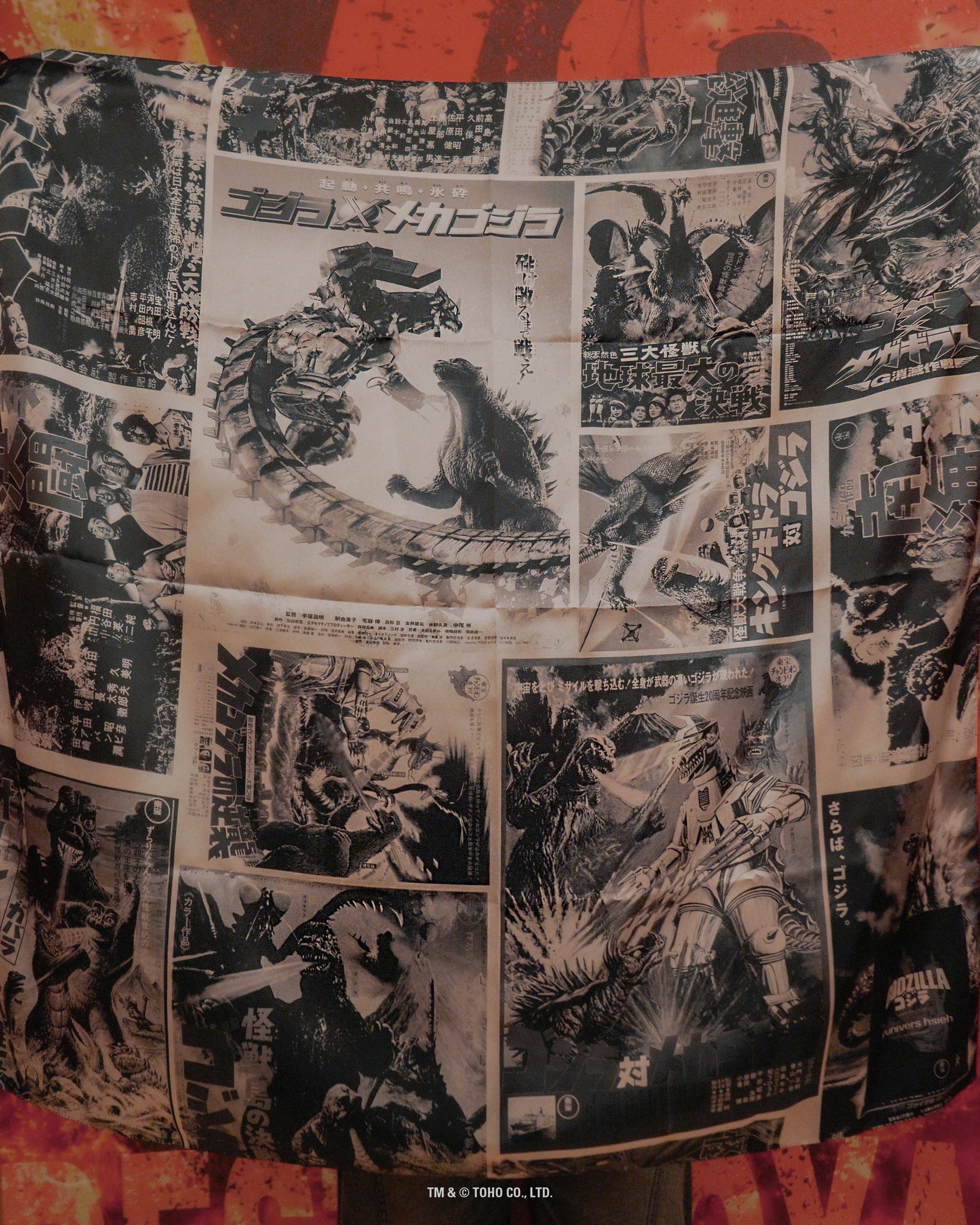 【PRE-ORDER】POSTERS-BLACK｜GODZILLA 70th SERIES｜SILK SCARF SERIES｜LIMITED EDITION